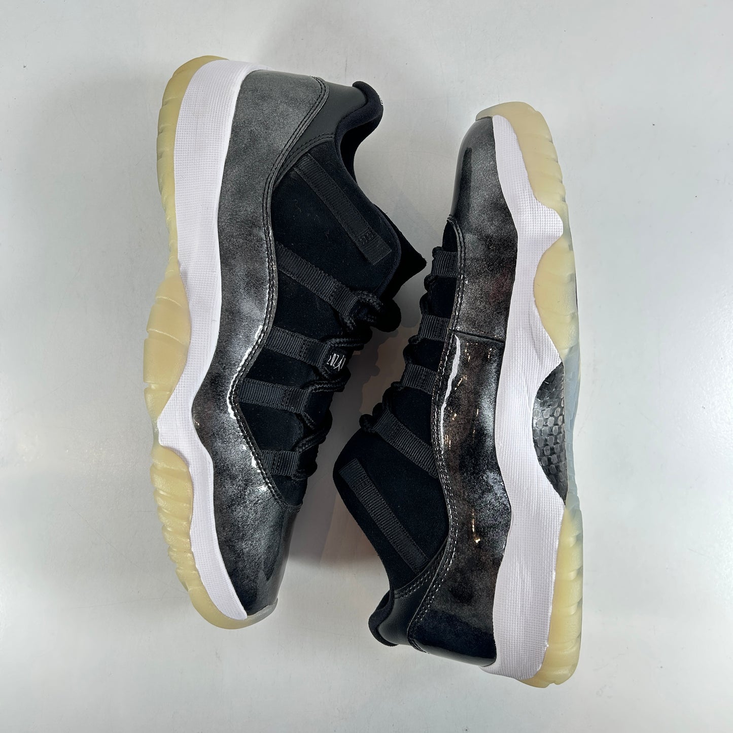 528895 010 Jordan 11 Retro Low Barons [USED] - 10.5 M (VNDS) (Replace Box)