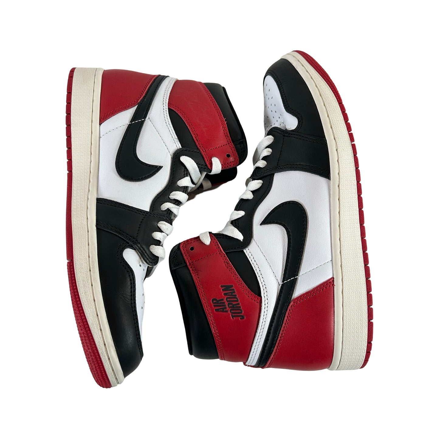 DZ5485 106 Jordan 1 Retro High OG Black Toe Reimagined [USED] - 9.5 M (Used5)