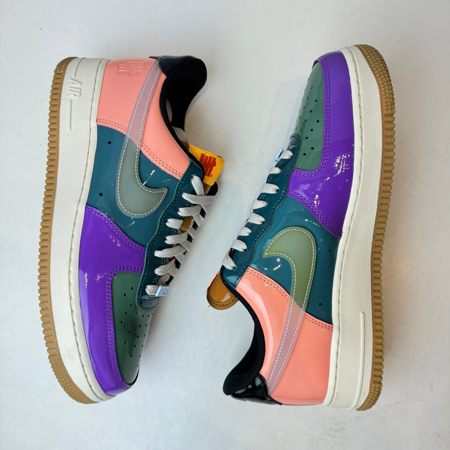 DV5255 500 Nike Air Force 1 Low SP Undefeated Multi-Patent Wild Berry [USED] - 8 M (Used)