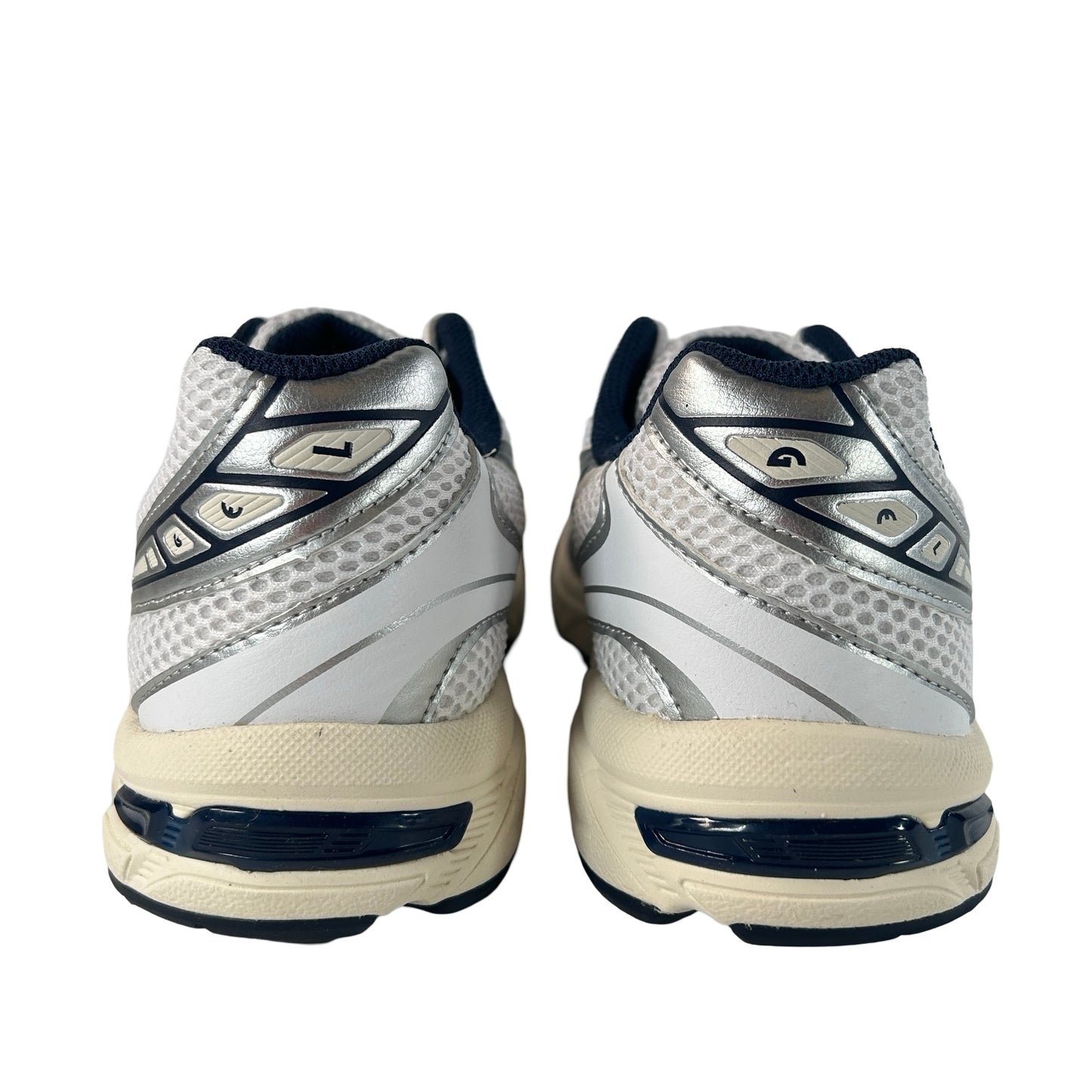 1202A164 110 ASICS Gel-1130 White Midnight (W) [USED] - 9.5 W (Used)