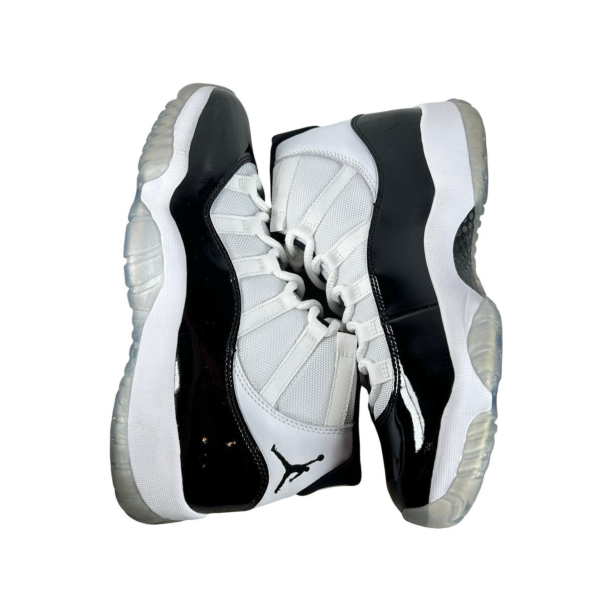 378037 100 Jordan 11 Concord - 8.5 M (Yellowing)