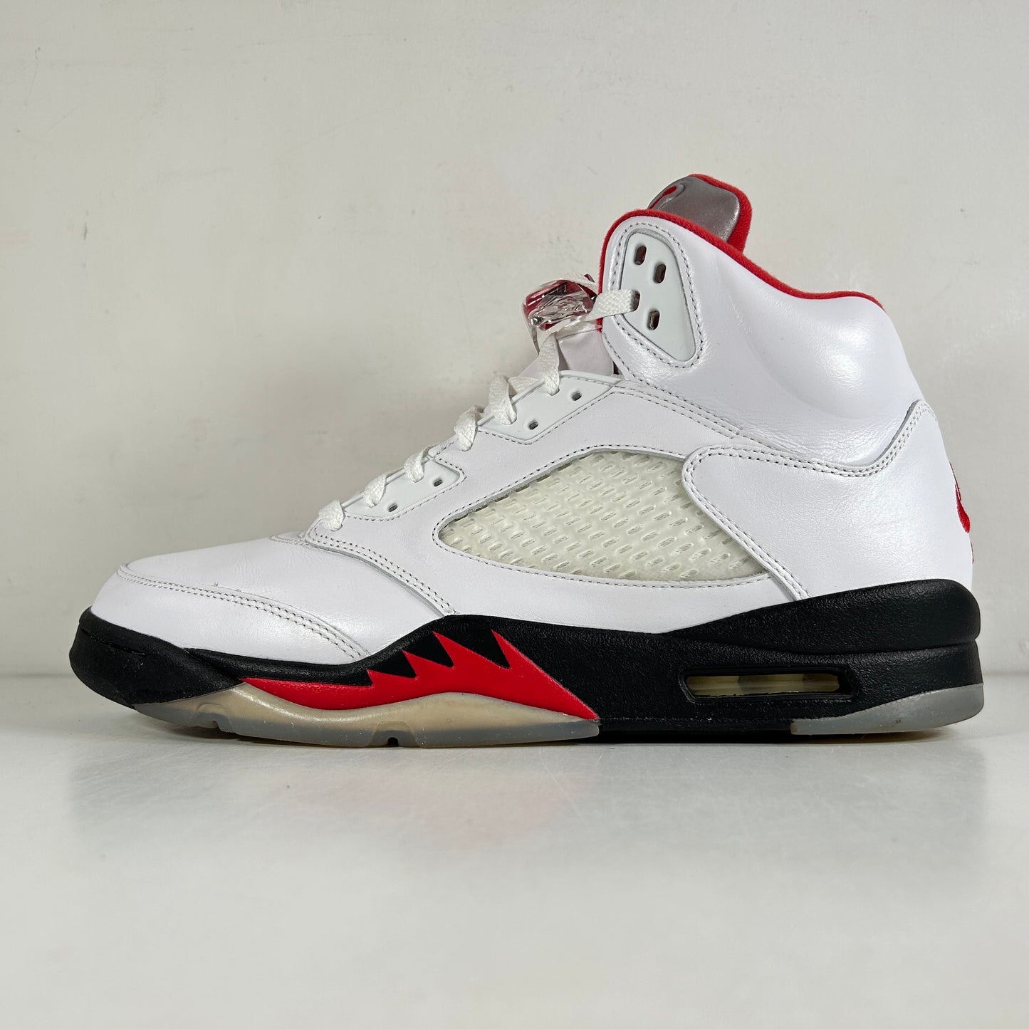 DA1911 102 Jordan 5 Fire Red [USED] - 12 M (VNDS)
