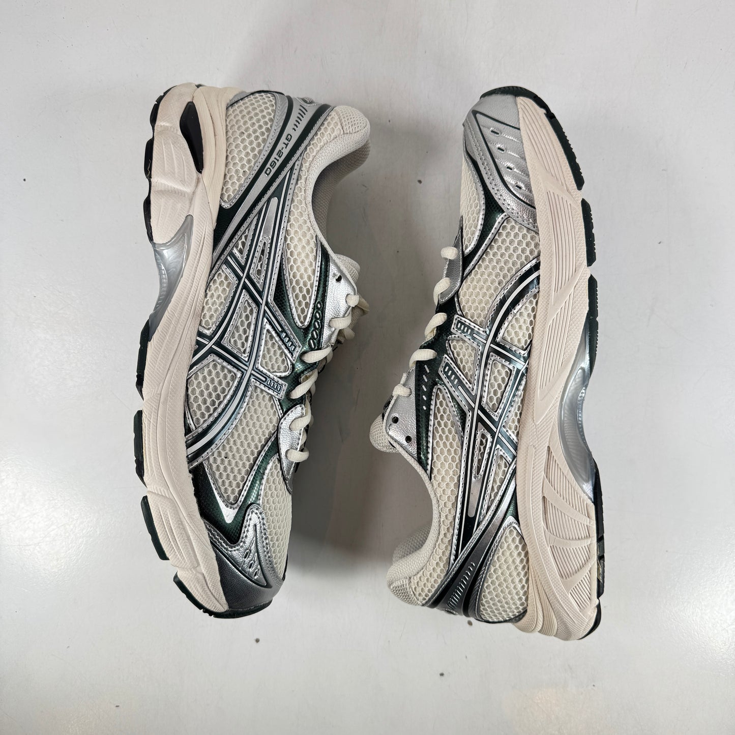 1201A955 100 Kith Asics GT-2160 Escarabajo