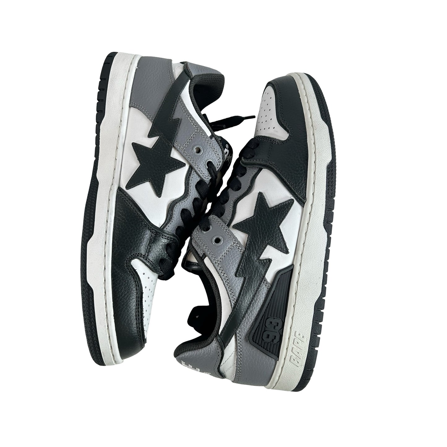 1J80191059 A Bathing Ape Sk8 Sta #5 Black White Grey [USED] - 9.5 M (Used)