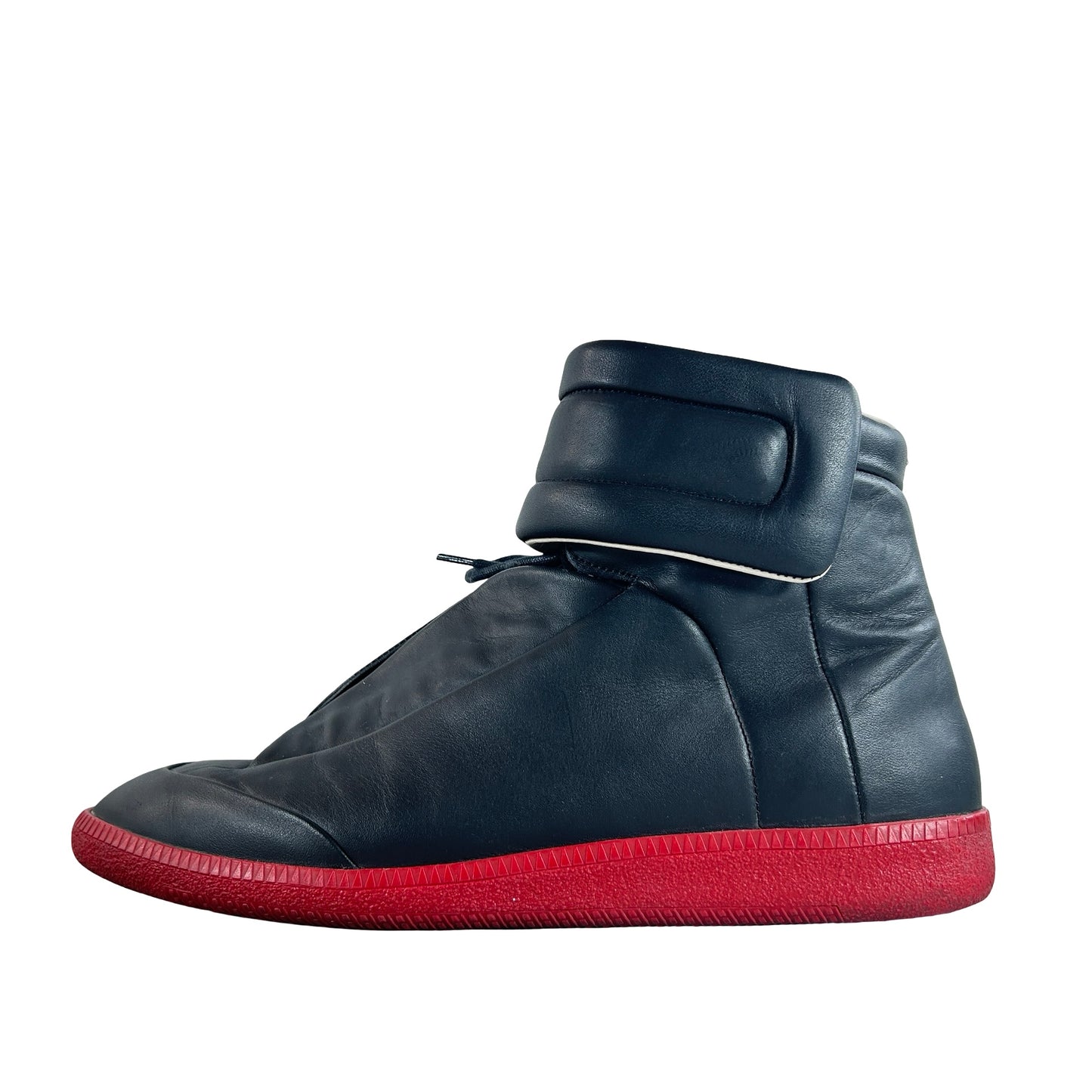 S57WS0095 SX8966 962 Maison Margiela 22 Future High Top Black Red [USED] - 42 EU / 10 US M (Used)