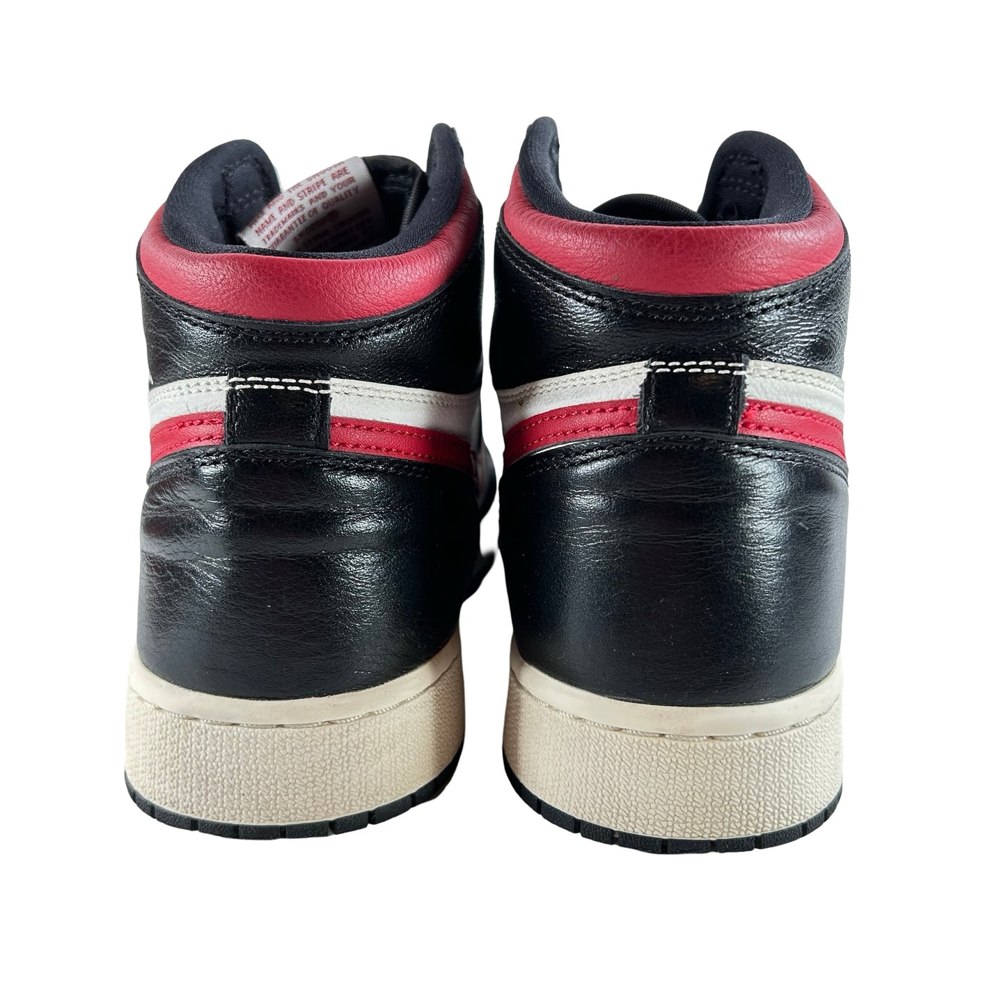 575441 061 Jordan 1 Retro High Black Gym Red (GS) [USED] - 7 Y (Used)