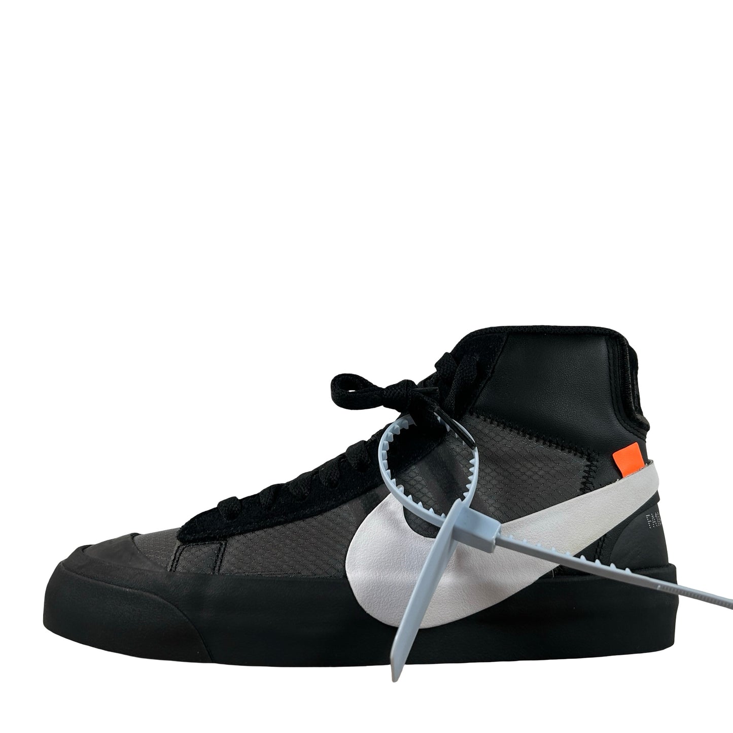 AA3832 001 Nike Blazer Off-White Black - 4.5 M (Yellowing)