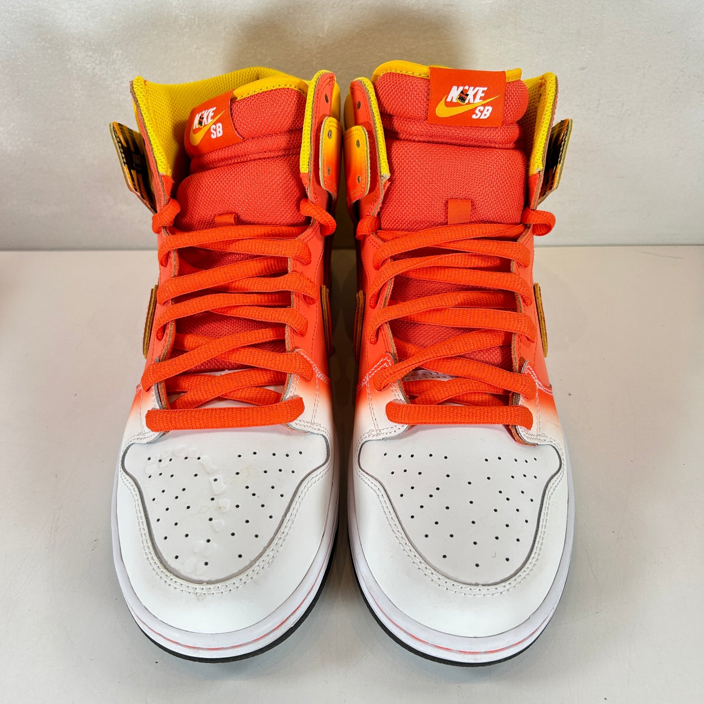 FN5107 700 Nike SB Dunk High Sweet Tooth Candy Corn [USED] - 11.5 M (Used)