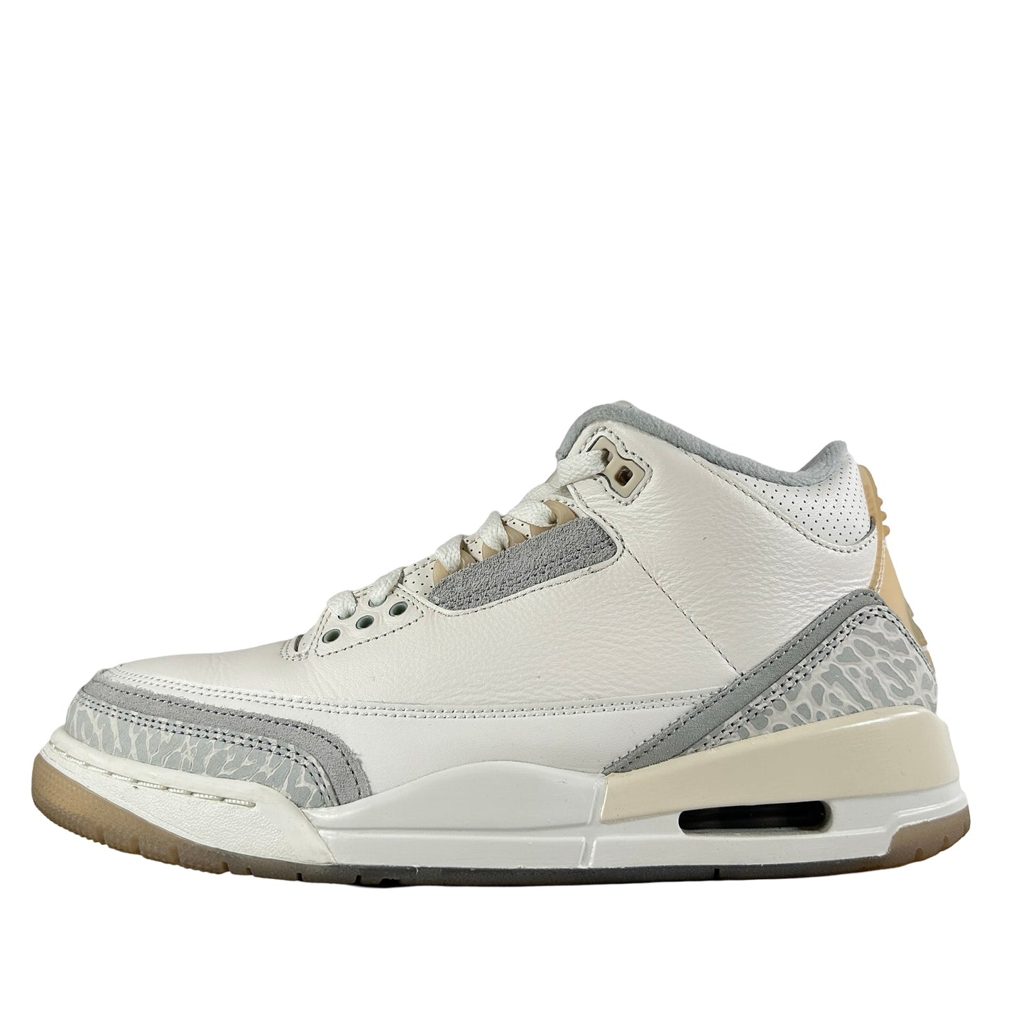 FJ9479 100 Jordan 3 Retro Craft Ivory [USED] - 7.5 M (Used)
