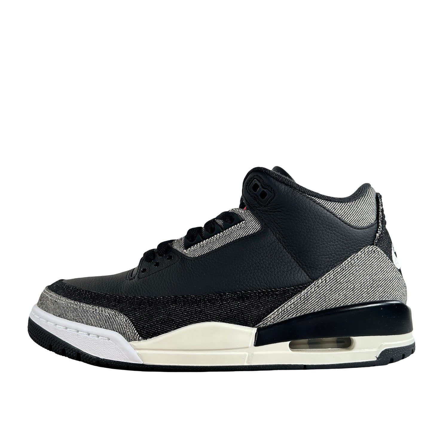 IR0914 400 Jordan 3 Retro Levi’s Black [USED] - 8.5 M (Used2)