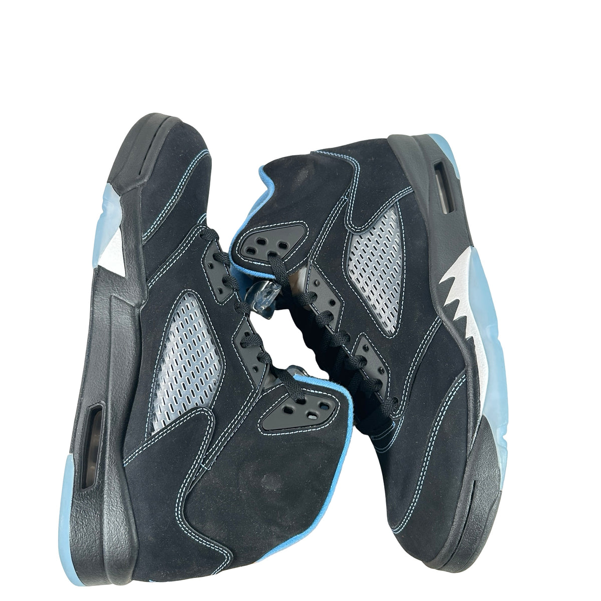 DD0587 008 Jordan 5 Retro Black University Blue (2026) [USED] - 11.5 M (Used) (No Box)