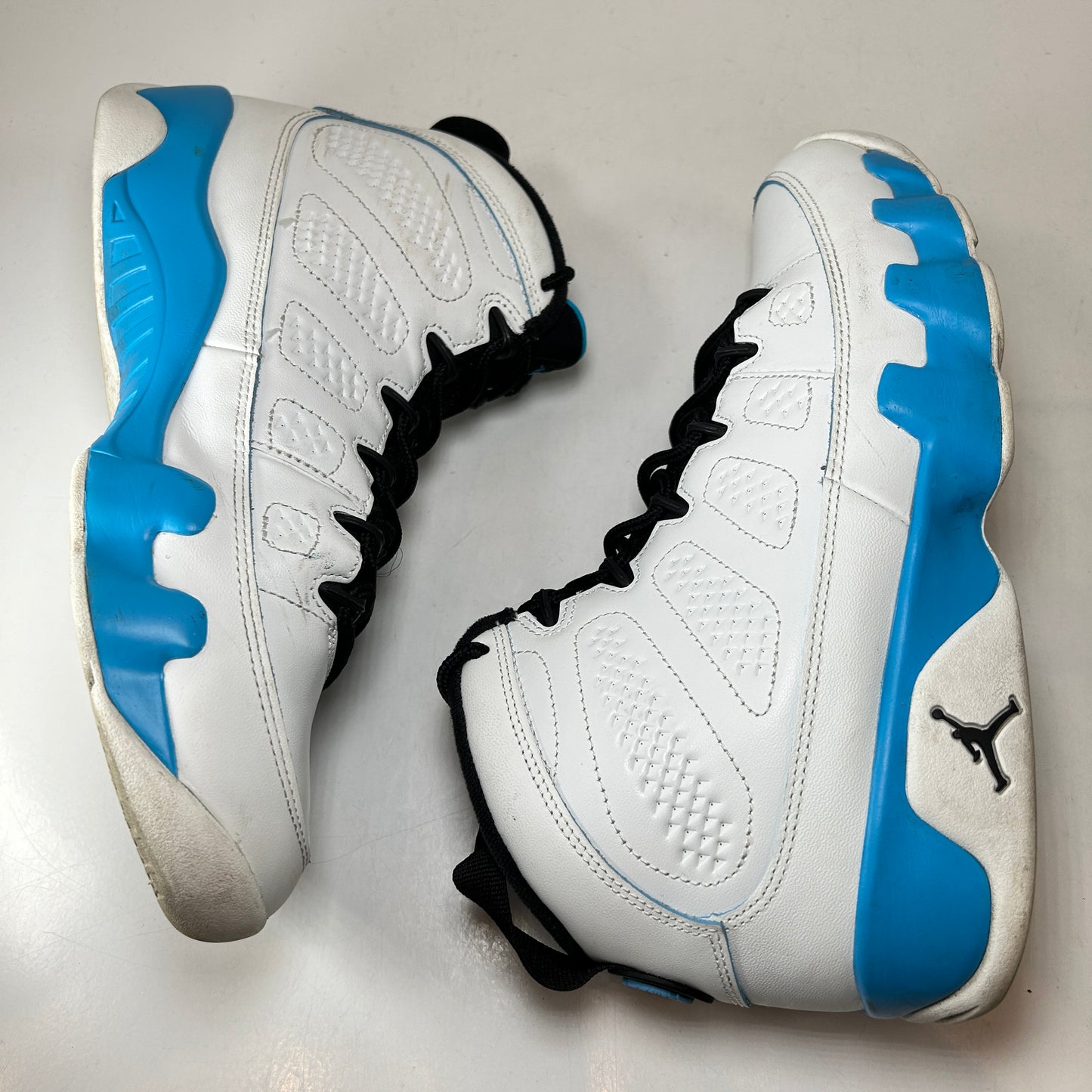 FQ8992 101 Jordan 9 Retro Powder Blue (2024) [USED] - 9 M (Used)