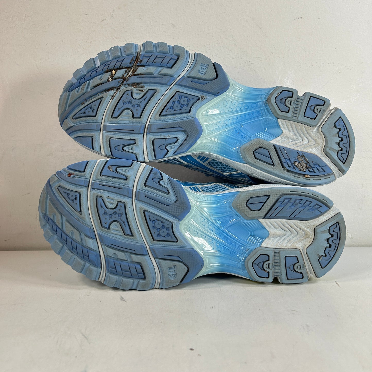 1201A514 400 ASICS Gel-Kayano 14 Ice Studios Blue [USED] - 9 M (Used)