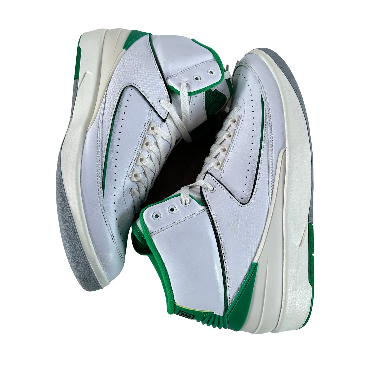 DR8884 103 Jordan 2 Retro Lucky Green - 12.5 M (Used)