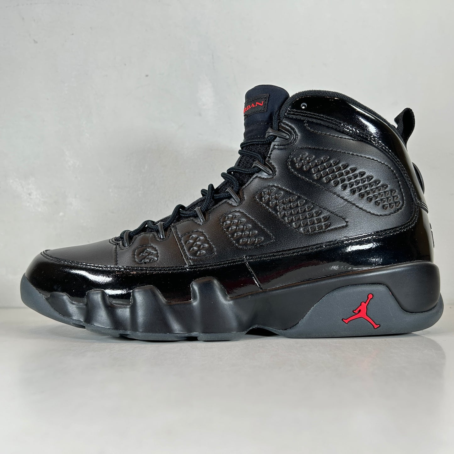 302370 014 Jordan 9 Retro Bred Patente