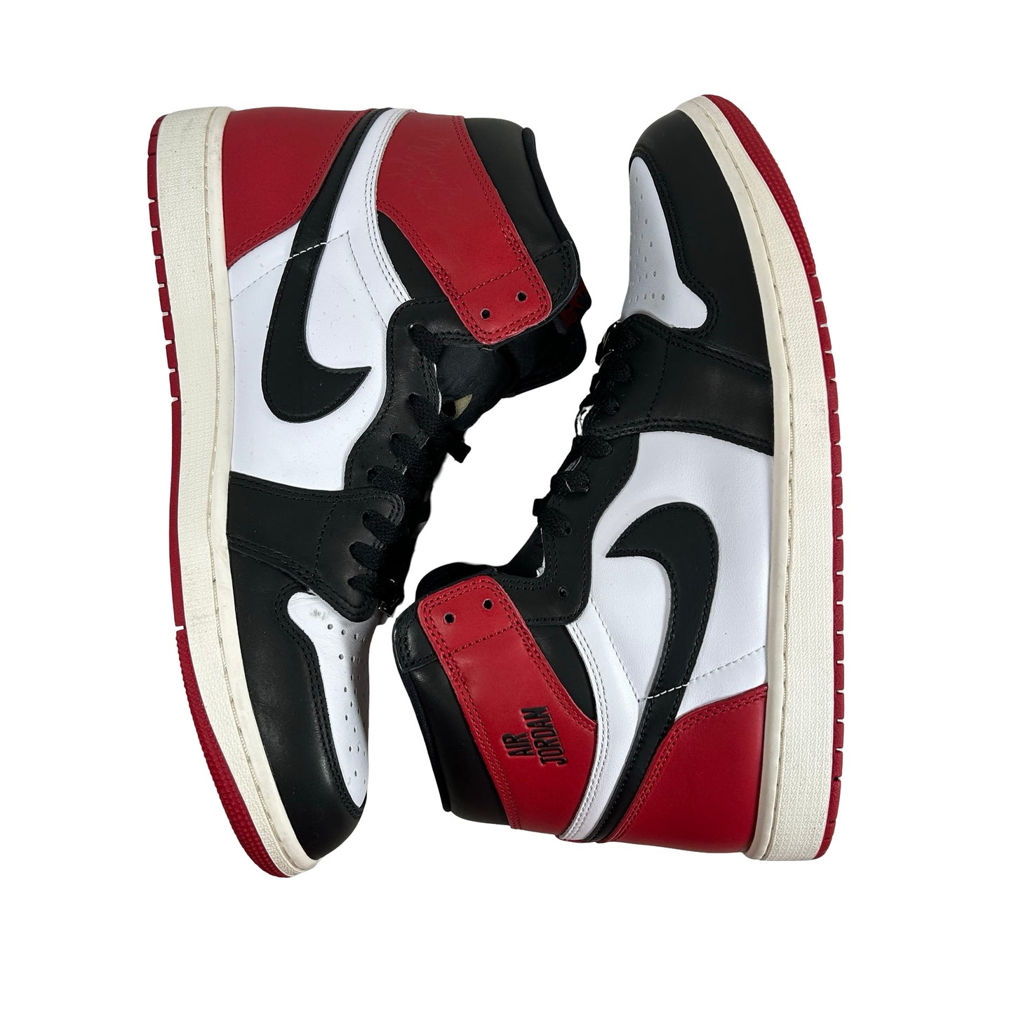 DZ5485 106 Jordan 1 Retro High OG Black Toe Reimagined [USED] - 13 M (Used3)