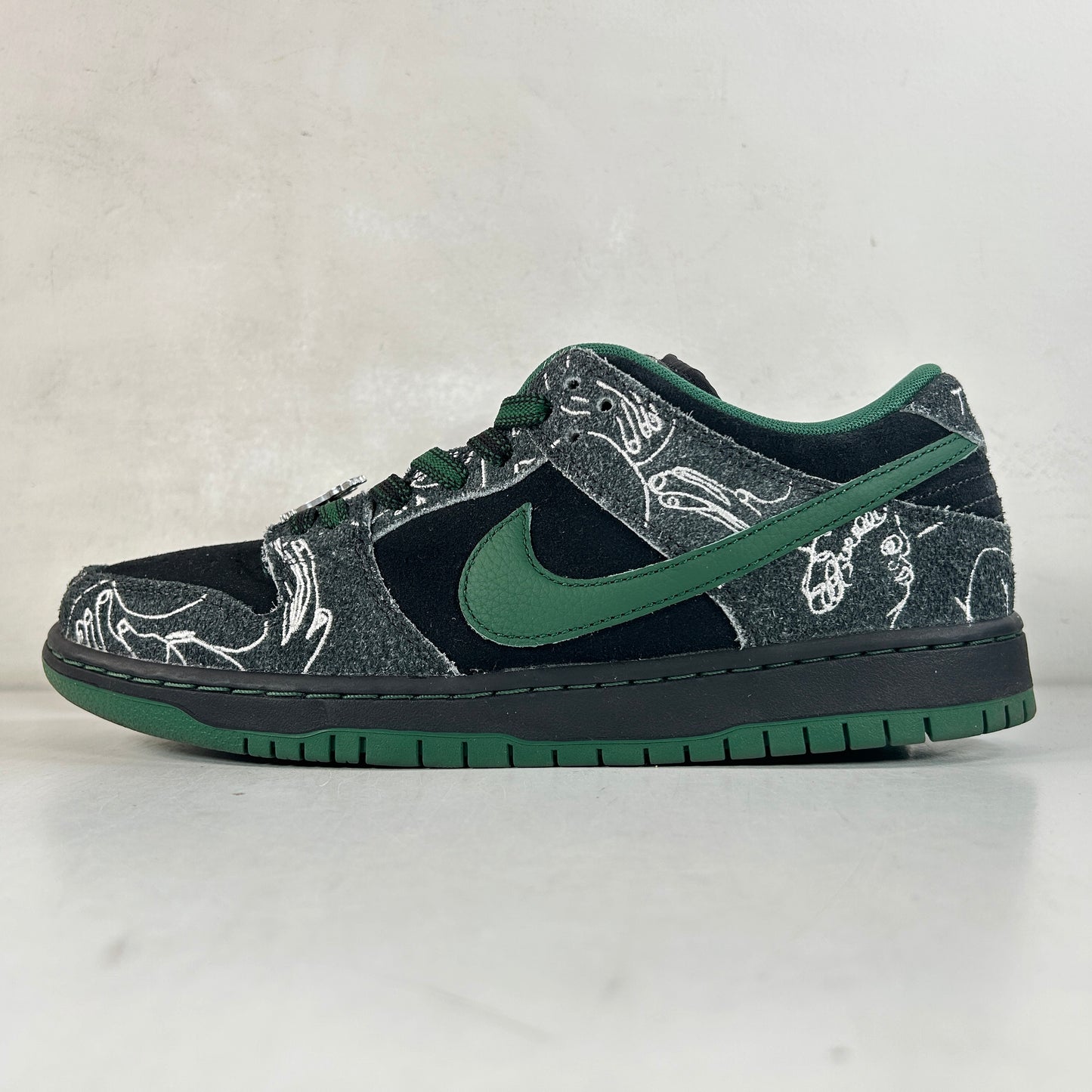 HF7743 001 Nike SB Dunk Low There Skateboards [USED] - 10 M (VNDS)