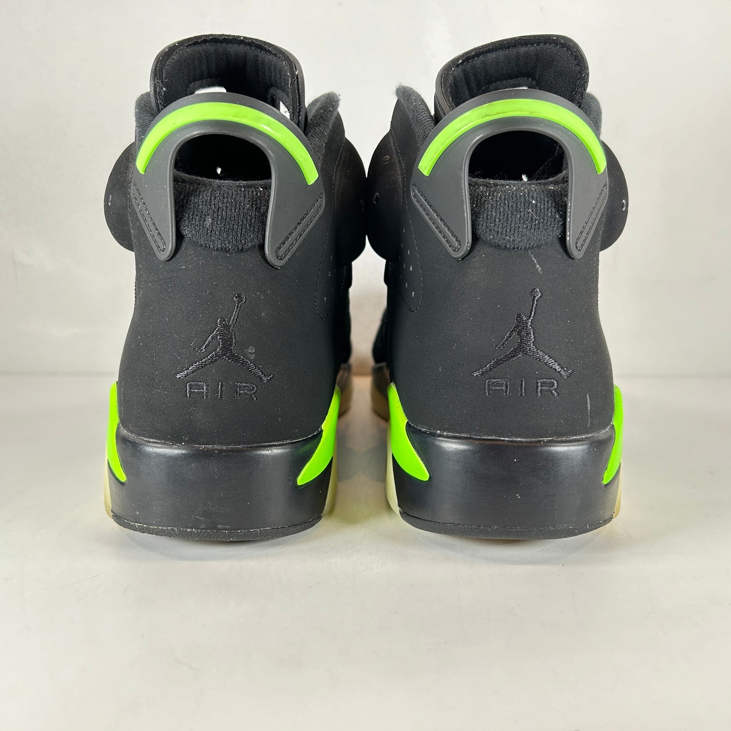 CT8529 003 Jordan 6 Retro Verde Eléctrico