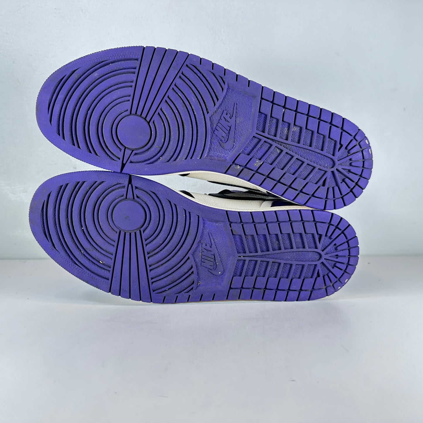 555088 501 Jordan 1 Court Purple [USED] - 11 M (Used)