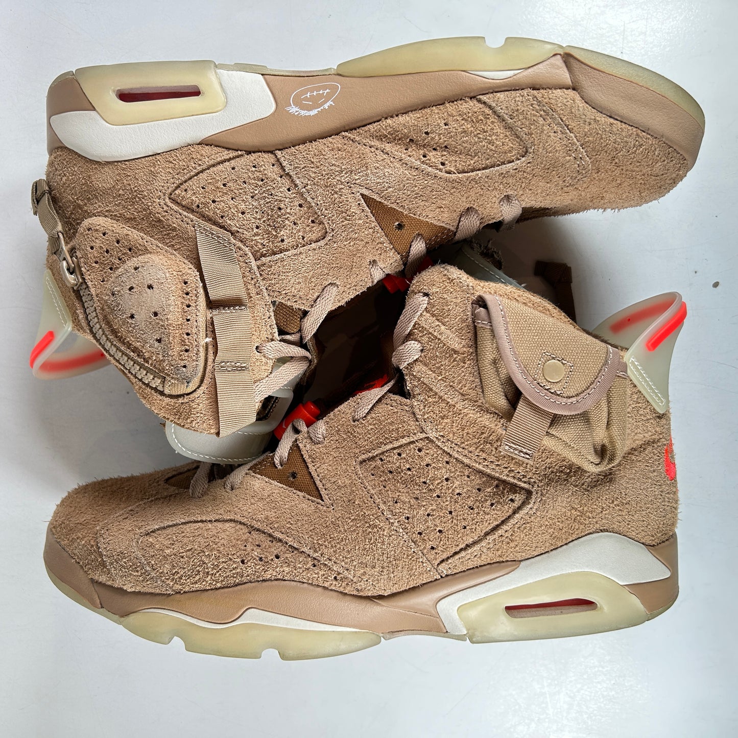 DH0690 200 Jordan 6 Retro Travis Scott British Khaki [USED] - 11 M (Used) (No Box)