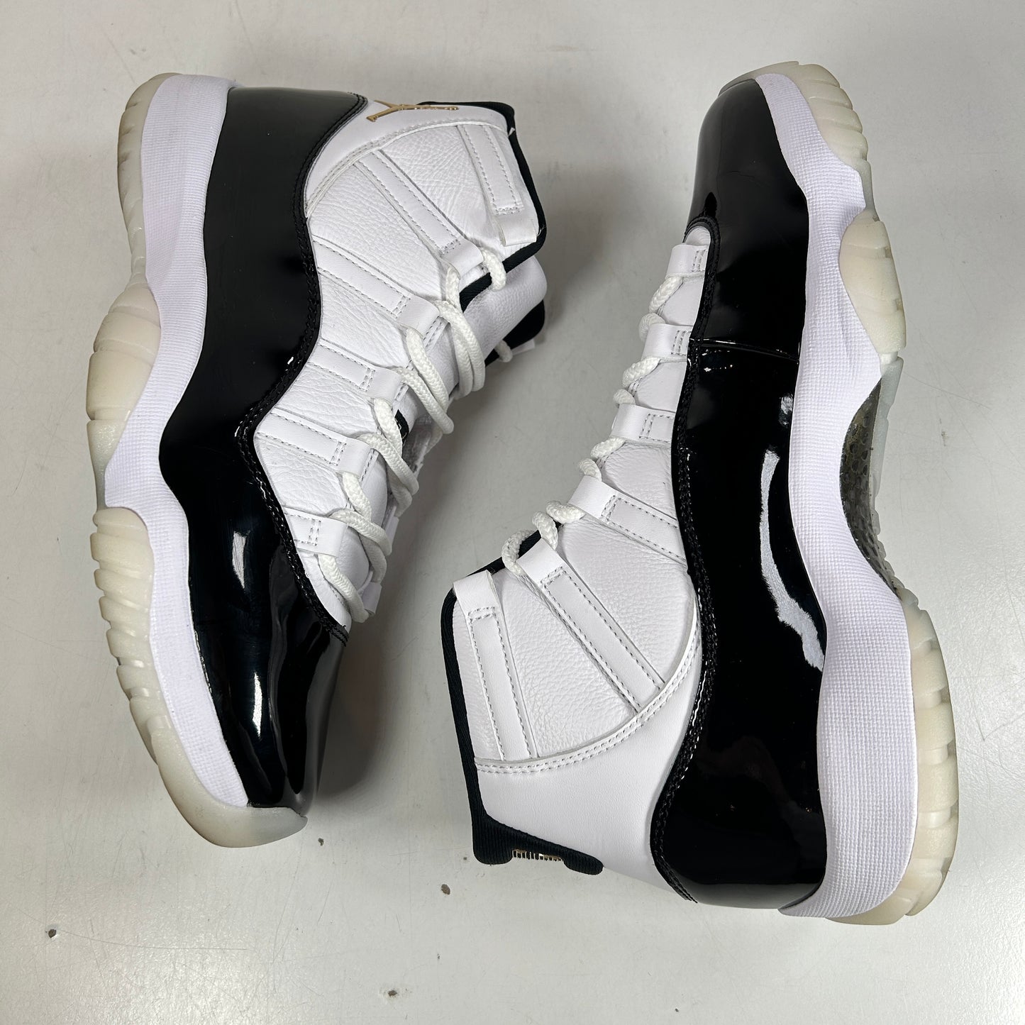 CT8012 170 Jordan 11 Retro DMP Defining Moments (2023) [USED] - 10 M (Used)