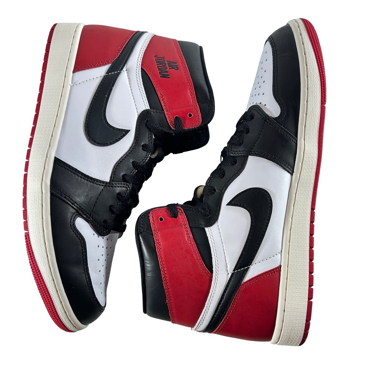 DZ5485 106 Jordan 1 Retro High OG Black Toe Reimagined [USED] - 12 M (Used2)