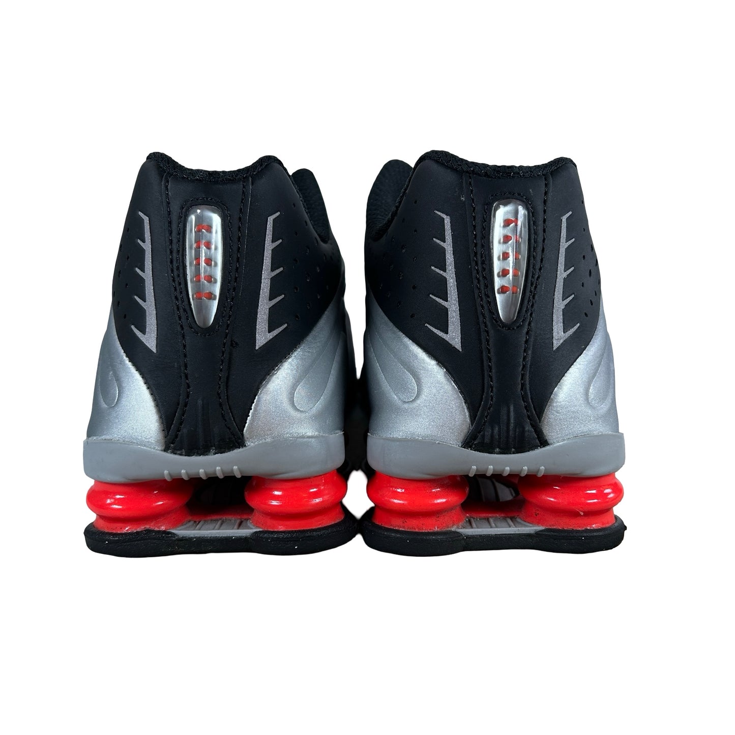 HQ1988 002 Nike Shox R4 Black Metallic Silver (2025) [USED] - 8 M (Used) (No Box)