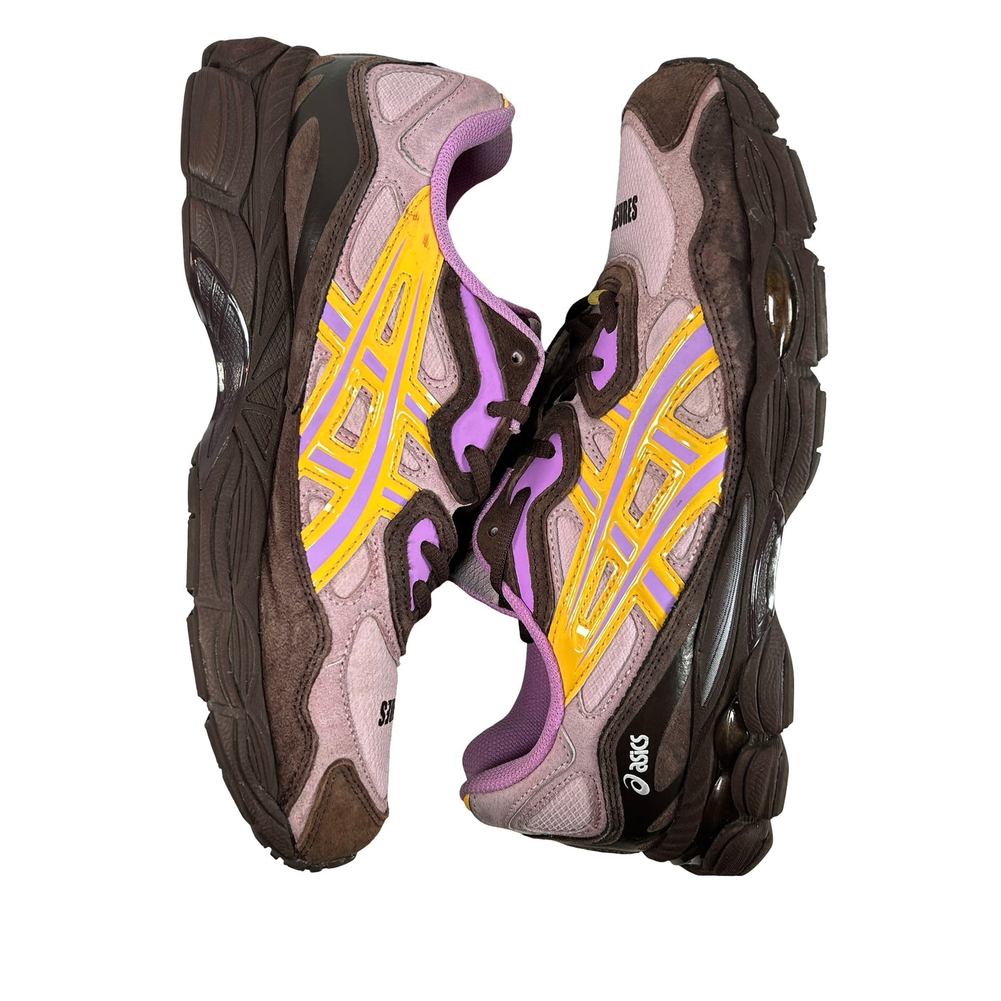 1203A622 700 ASICS Gel-NYC Pleasures [USED] - 10 M (Used)
