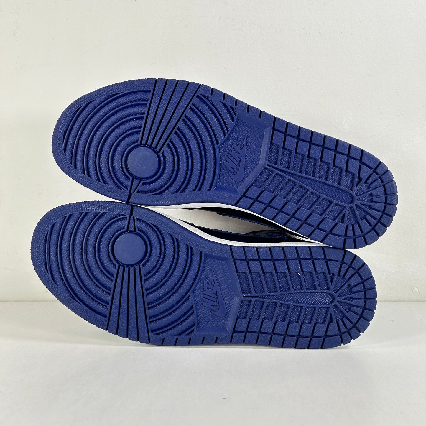 332550 420 Jordan 1 Retro Deep Royal [USED] - 10 M (Used) (Replace Box)