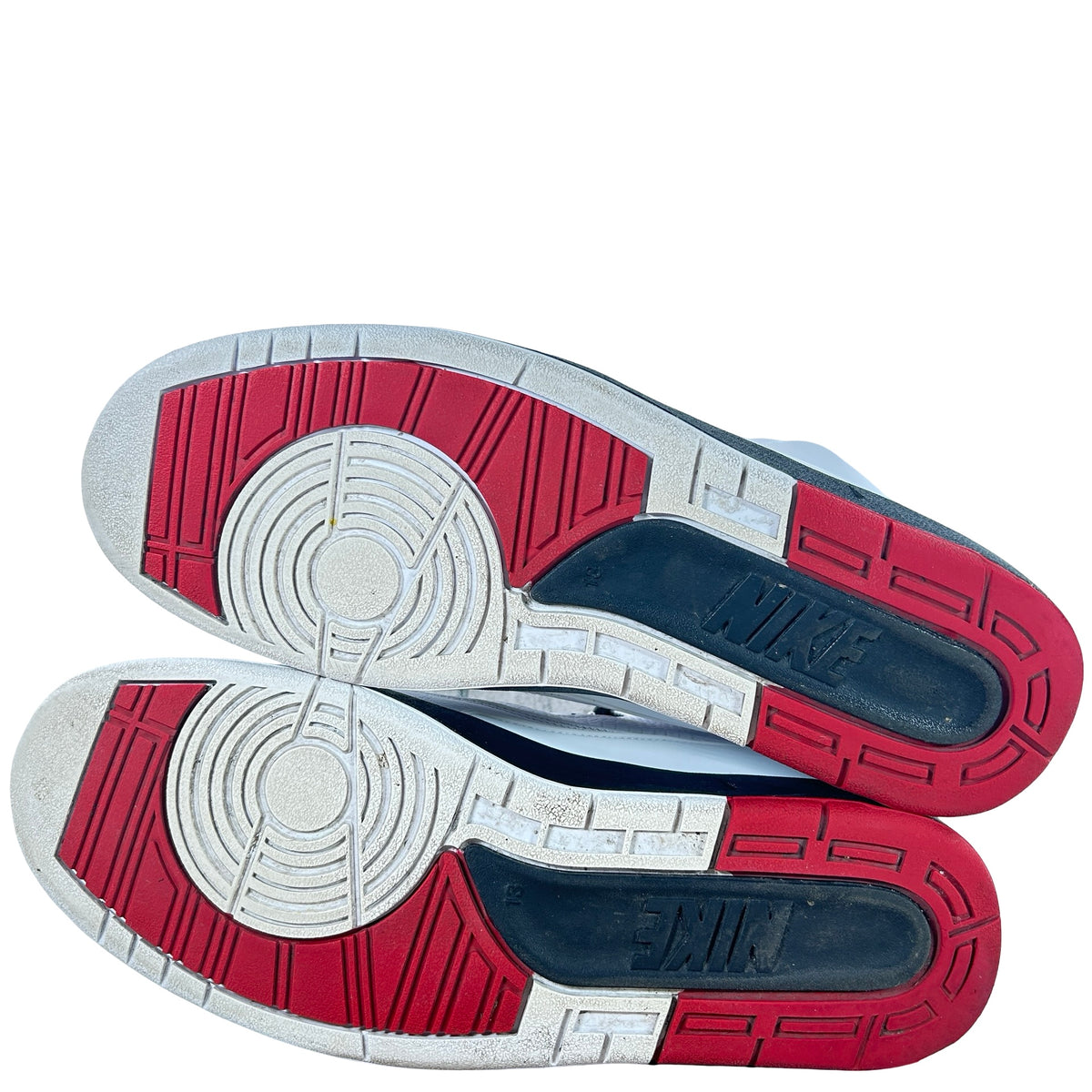 DX2454 106 Jordan 2 Retro OG Chicago (2022) [USED] - 13 M (Used4)