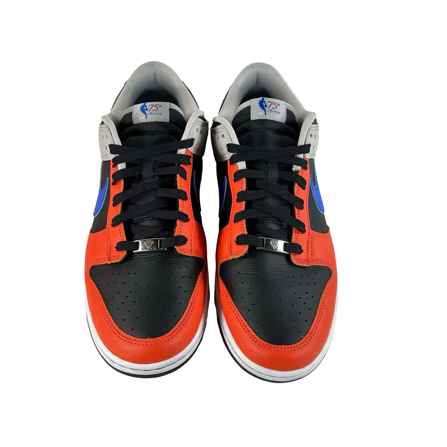 DD3363 002 Nike Dunk Low EMB NBA 75th Anniversary Knicks [USED] - 13 M (Used)