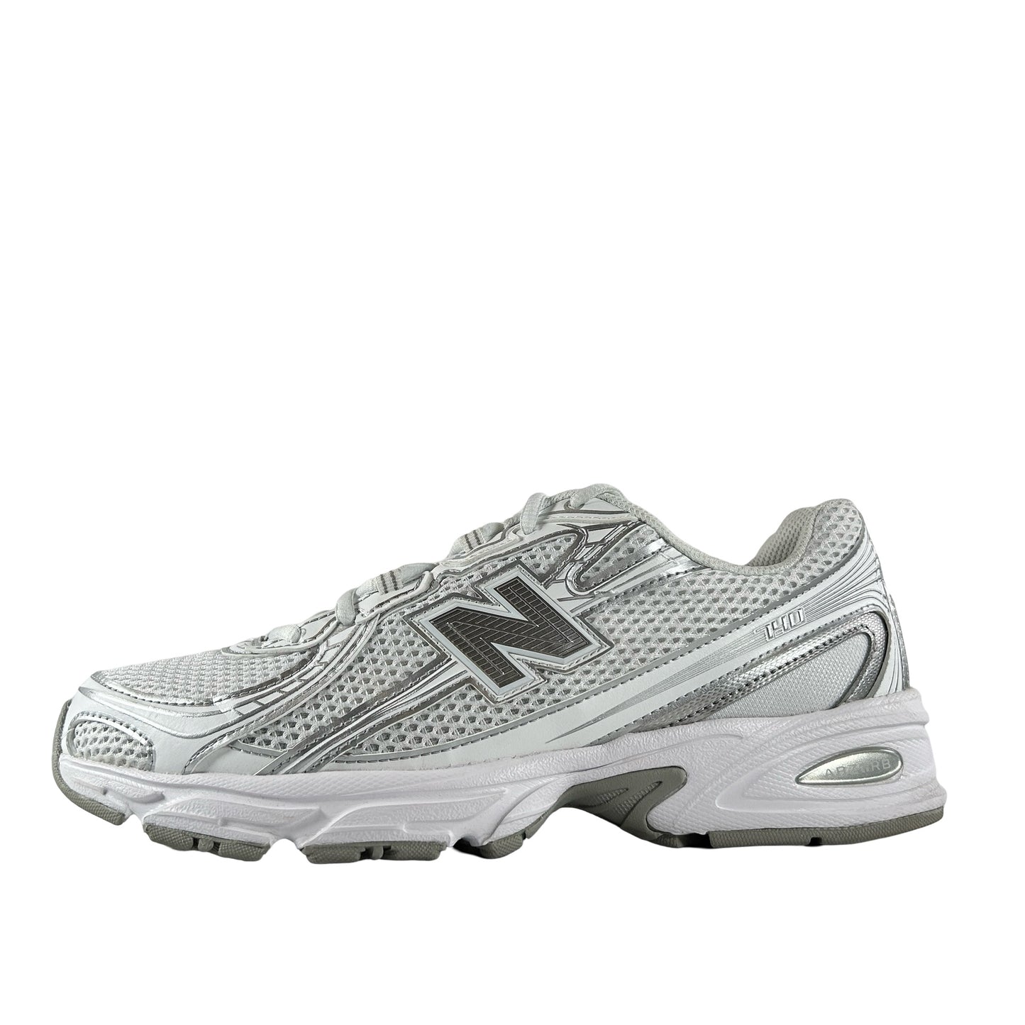 U740WM2 New Balance 740v2 White Silver Reflection [USED] - 9 M (Used)