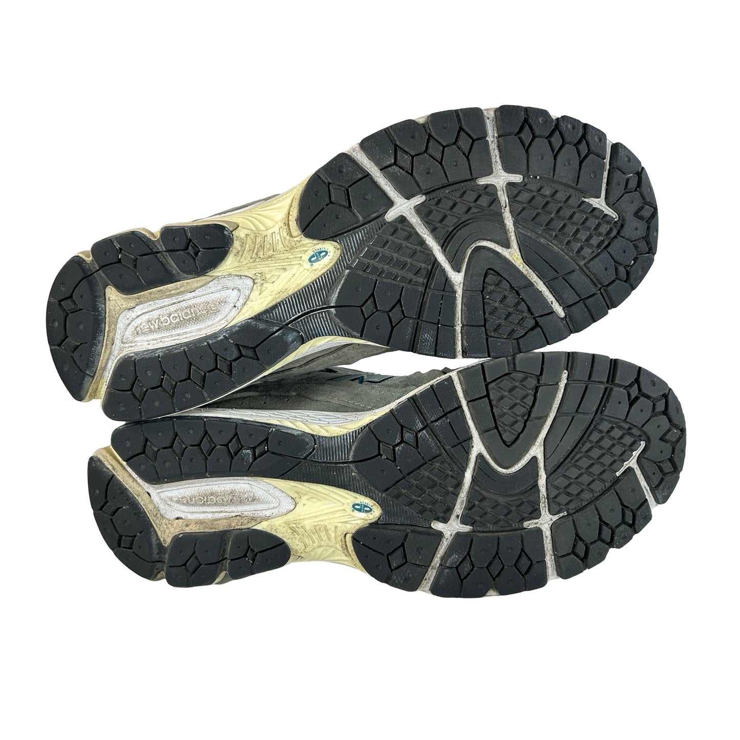 M2002RDD New Balance 2002R Protection Pack Mirage Grey [USED] - 11 M (Used2)