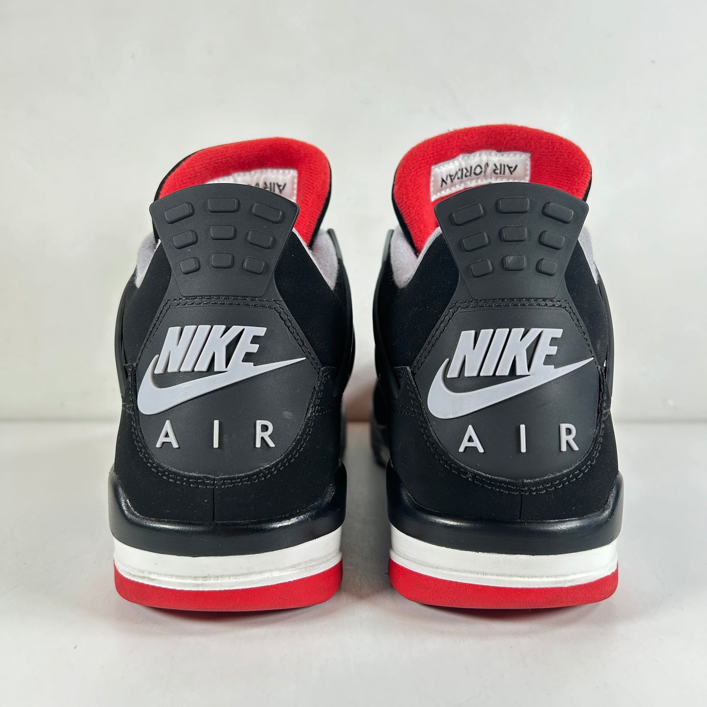 308497 060 Jordan 4 Bred (2019) [USED] - 9.5 M (Used)