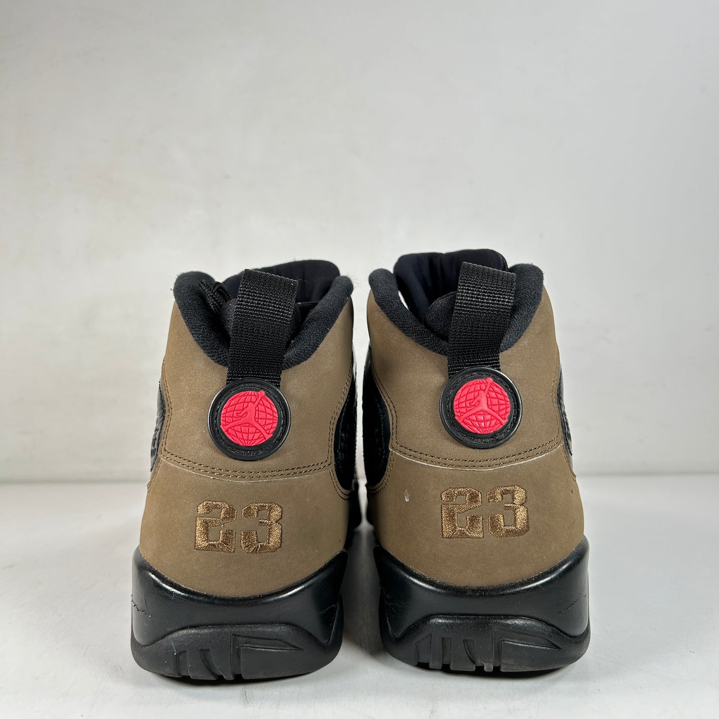 302370 020 Jordan 9 Retro Olive (2012) [USED] - 9.5 M (Used)