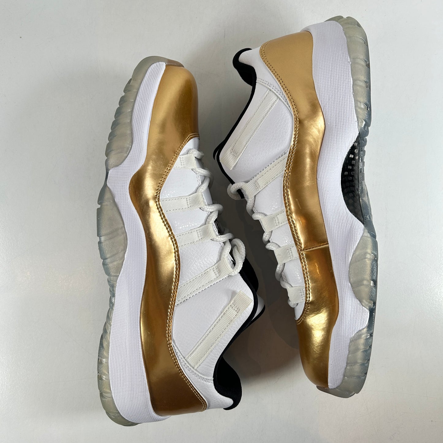 528895 103 Jordan 11 Retro Low Closing Ceremony [USED] - 10.5 M (VNDS) (Replace Box)