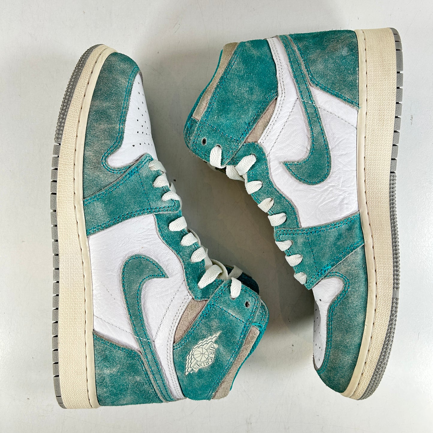 575441 311 Jordan 1 Retro High Turbo Green (GS) [USED] - 7 Y (Used)