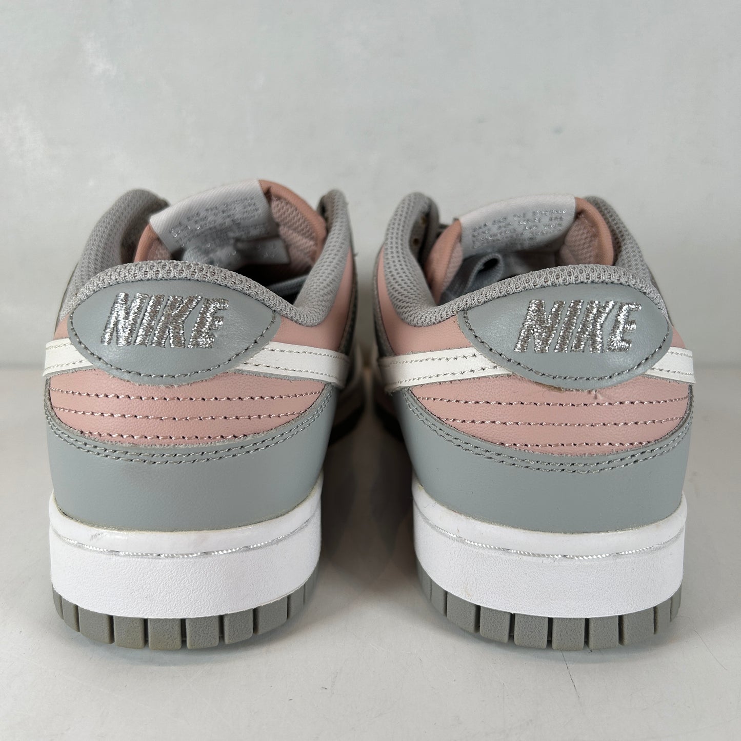 DM8329 600 Nike Dunk Low Soft Grey [CONDITIONAL] - 7.5 W (Yellowing)