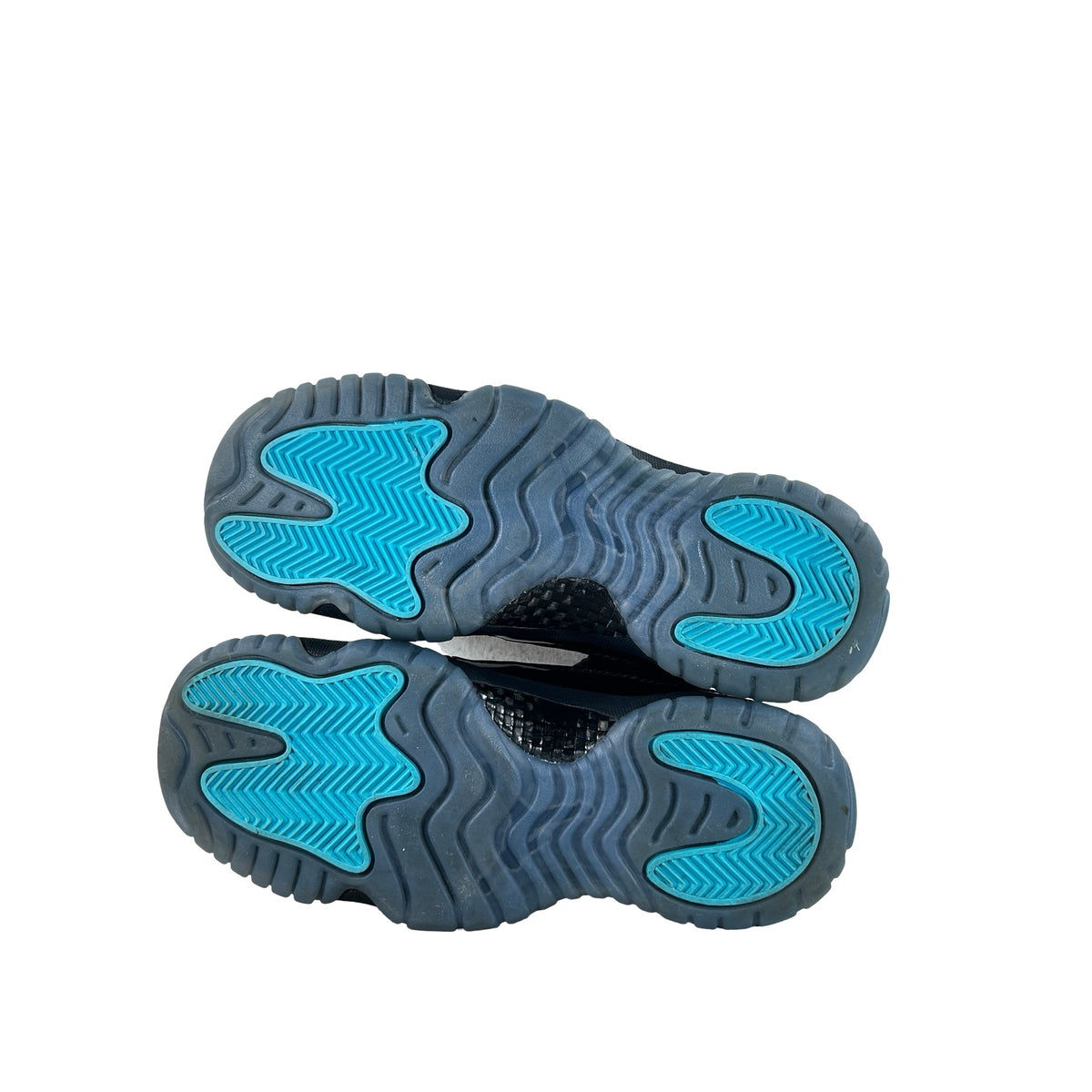 378038 047 Jordan 11 Retro Gamma Blue (2025) (GS) [USED] - 5 Y (Used)
