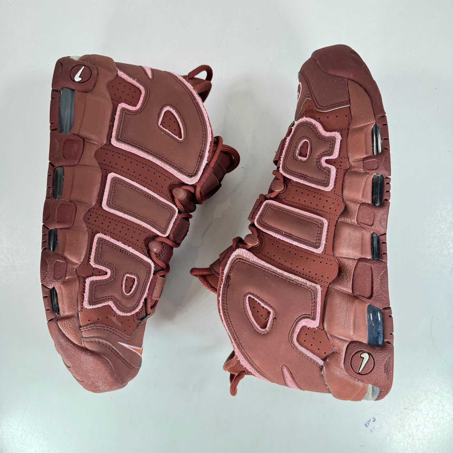 DV3466 200 Nike Air More Uptempo 96 Valentine's Day (2023) [USED] - 10.5 M (Used)