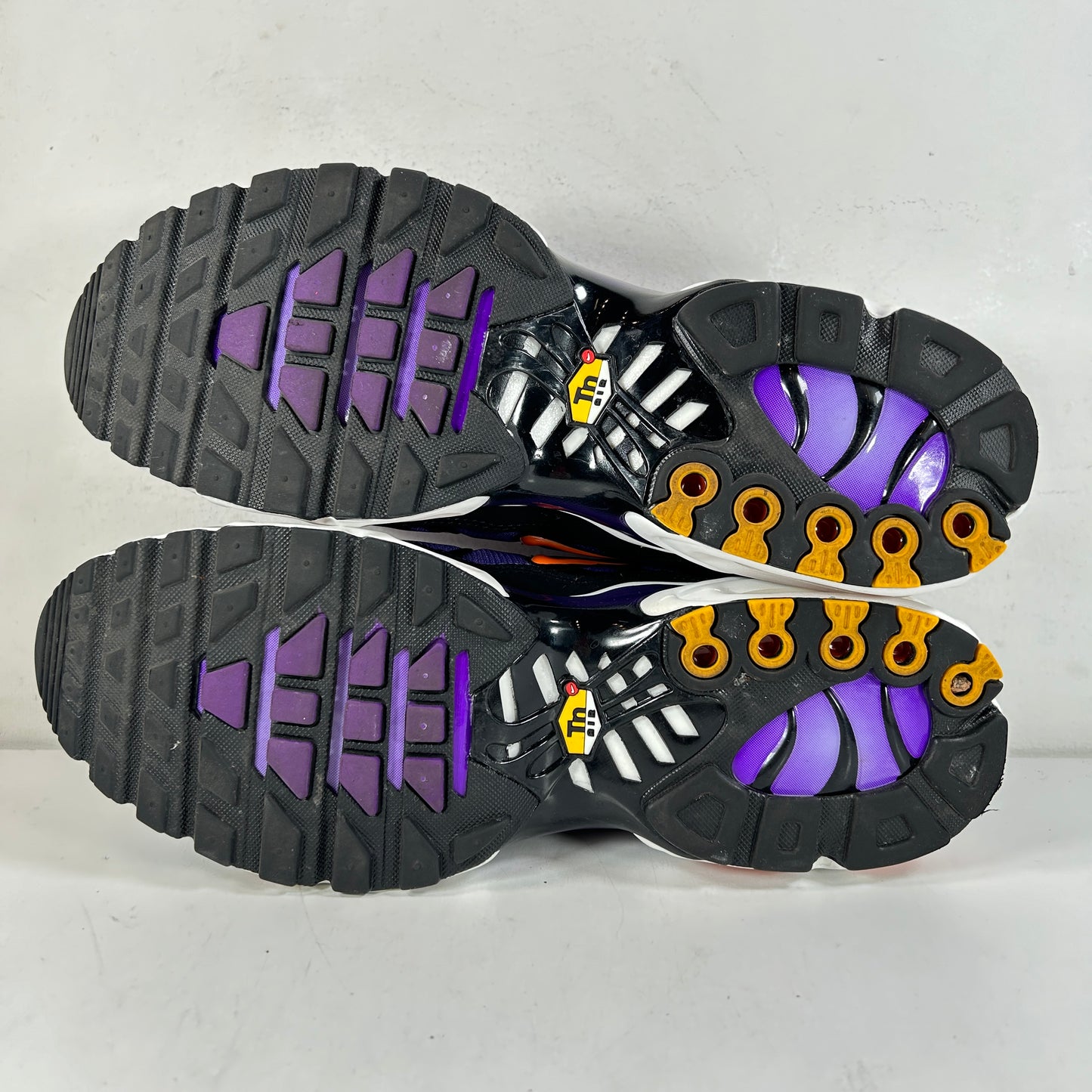 DX0755 500 Nike Air Max Plus OG Voltage Purple (2024) [Used] - 11.5 M (Used)