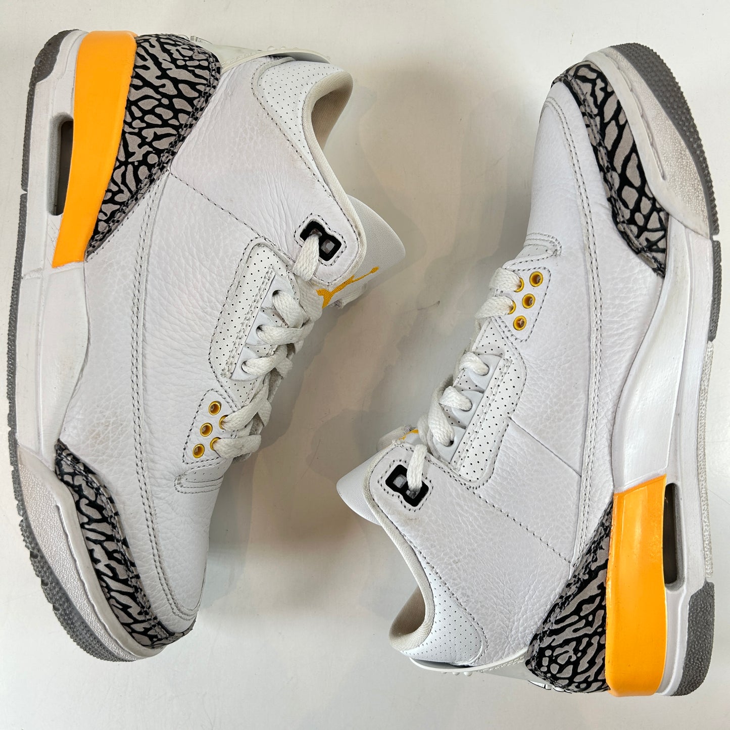 CK9246 108 Jordan 3 Retro Laser Orange (Women's) [USED] - 7.5 W (Used)