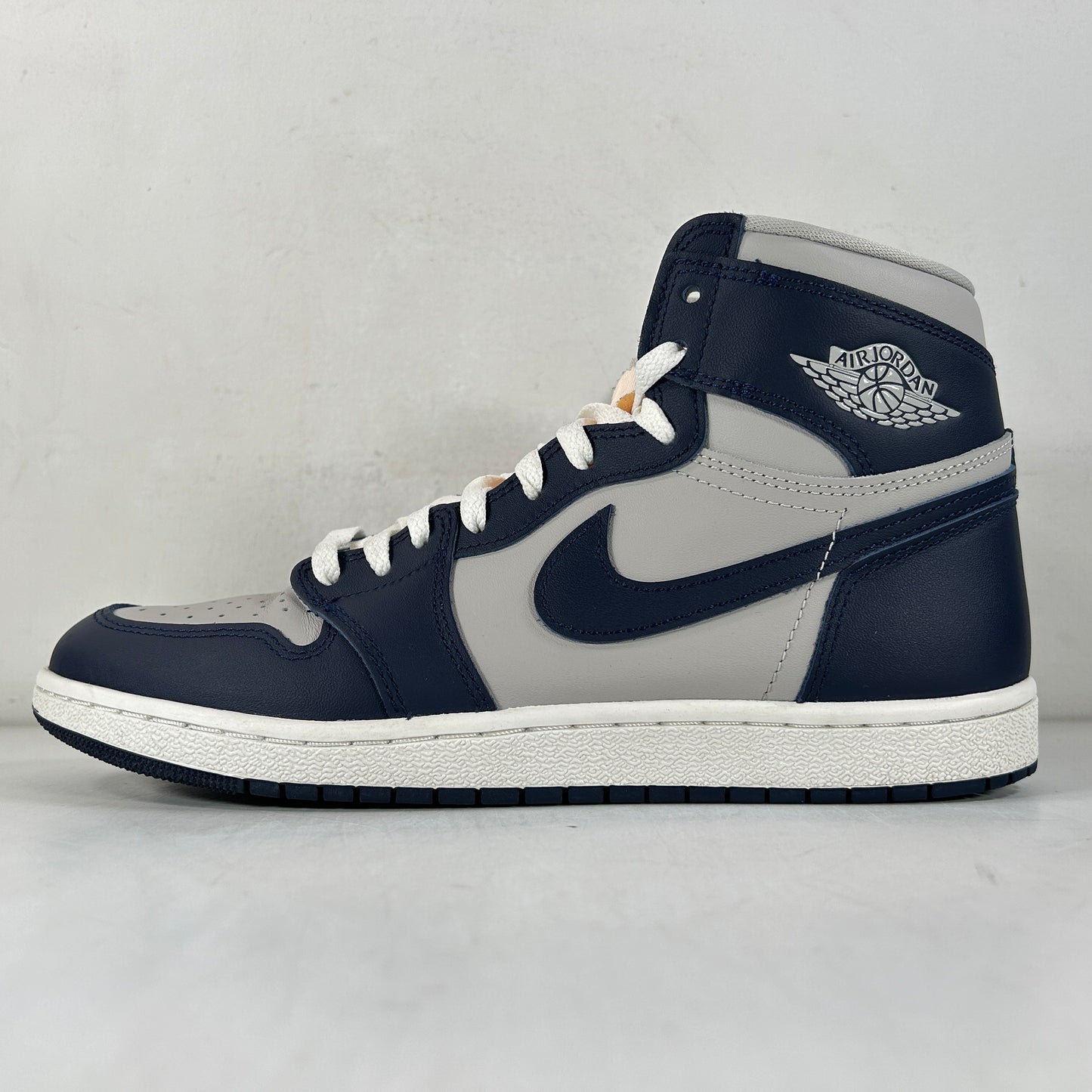 BQ4422 400 Jordan 1 High 85 Georgetown [USED] - 10 M (Used)