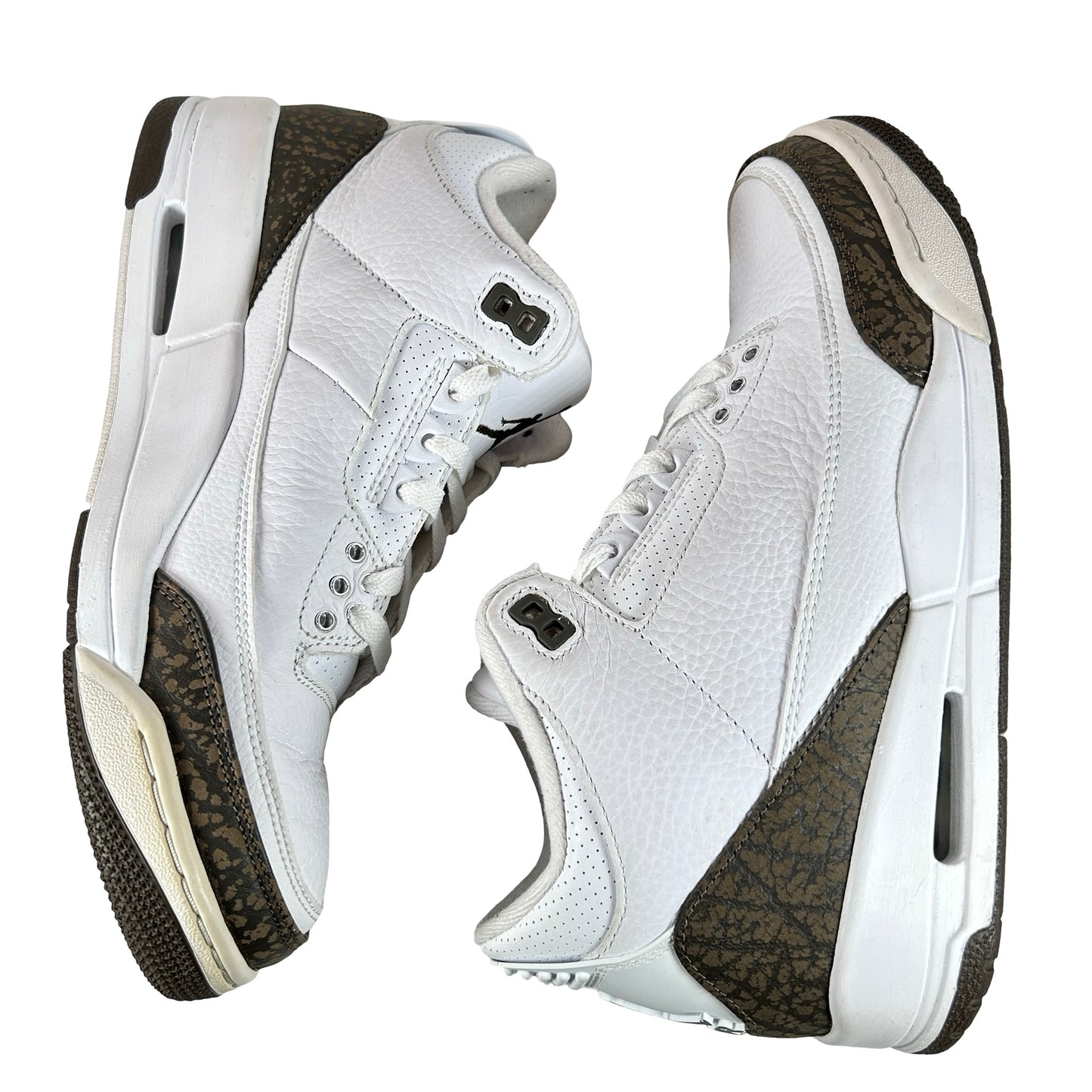 136064 122 Jordan 3 Moca