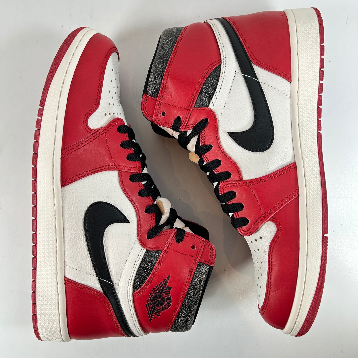 DZ5485 612 Jordan 1 Retro High OG Chicago Lost And Found [USED] - 12 M (Used2)