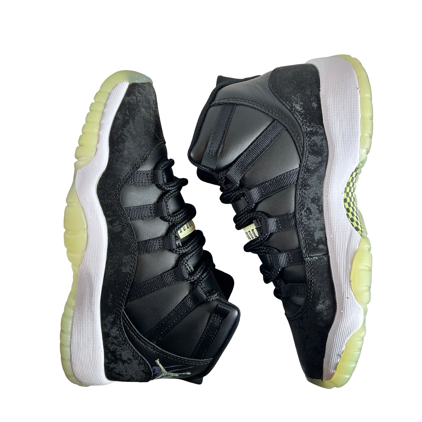 IB1378 001 Jordan 11 Retro Black Barely Volt (GS) [USED] - 5 Y (Used)