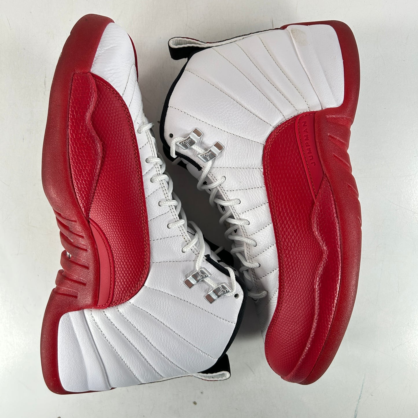 CT8013 116 Jordan 12 Retro Cherry (2023) [USED] - 12 M (Used3)