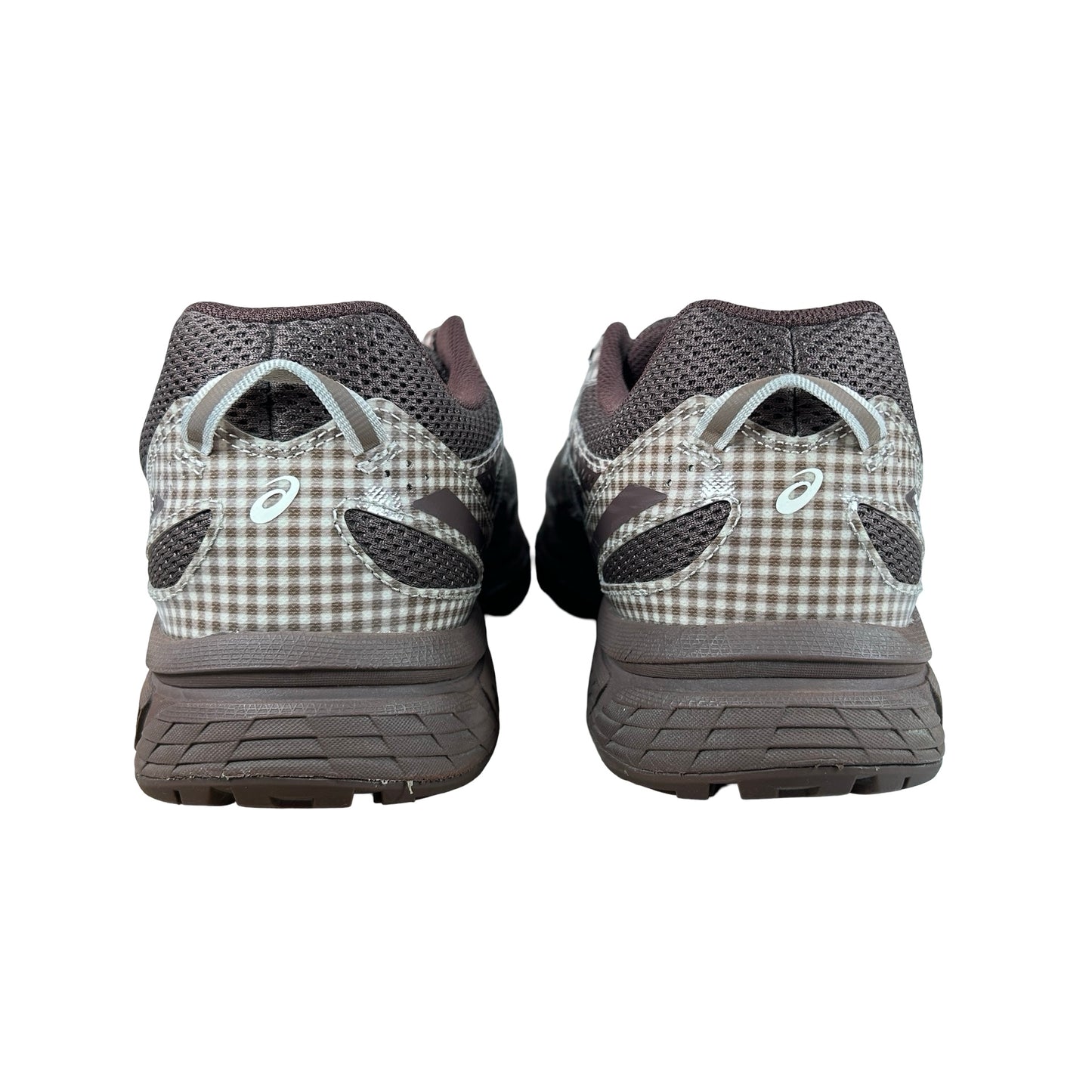 1203A712 200 SICS Gel-Venture 6 Story mfg. Reddish Brown Gingham [USED] - 11.5 M (Used) (No Box)