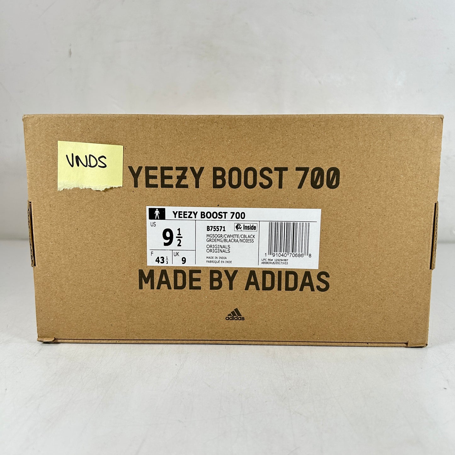 B75571 Yeezy 700 Wave Runner [USED] - 9.5 M (VNDS)