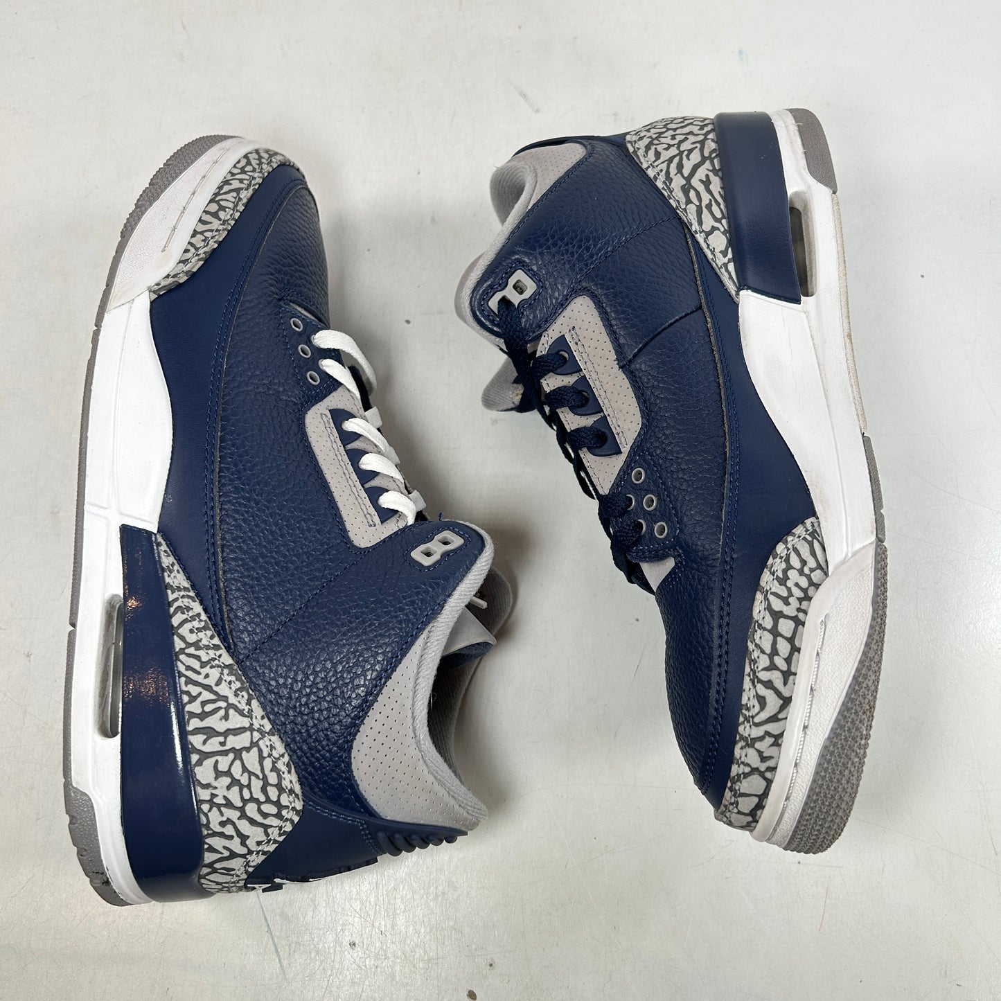 CT8532 401 Jordan 3 Retro Georgetown (2021) [USED] - 11 M (Used2)